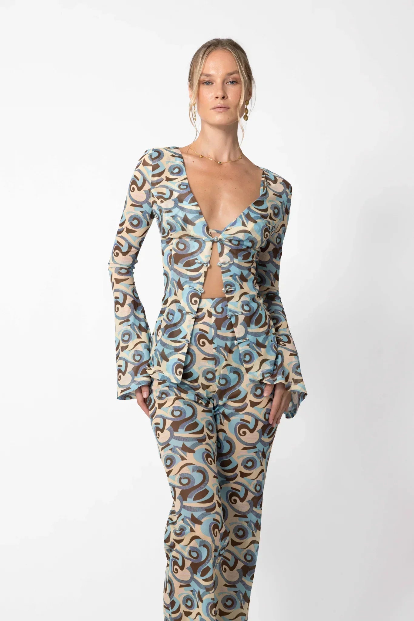Delphi Coverup Set