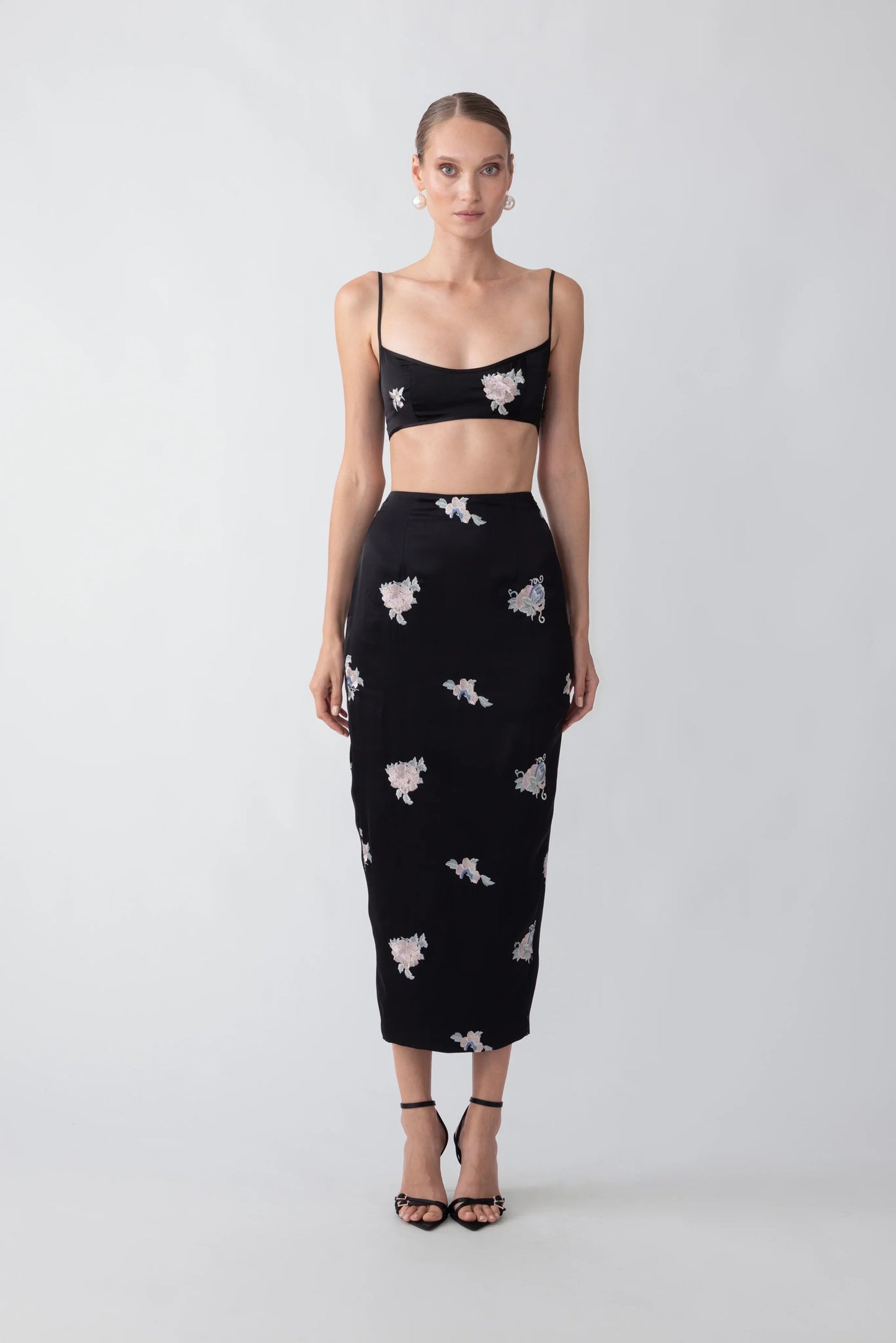 Mira Embroidered Set