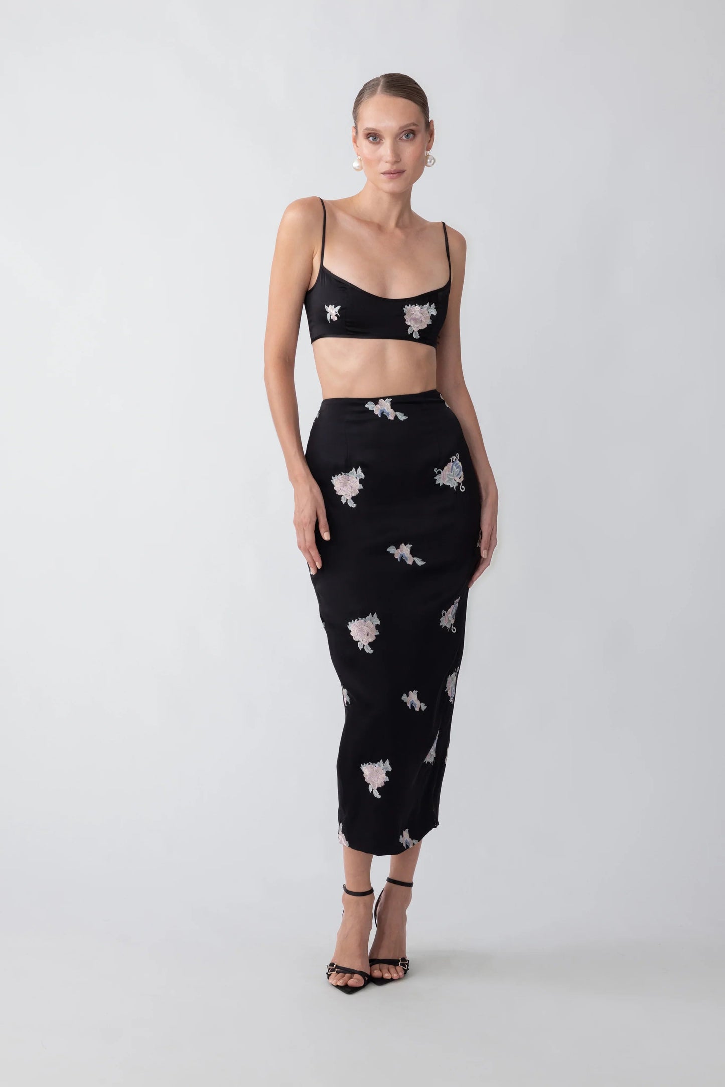 Mira Embroidered Set